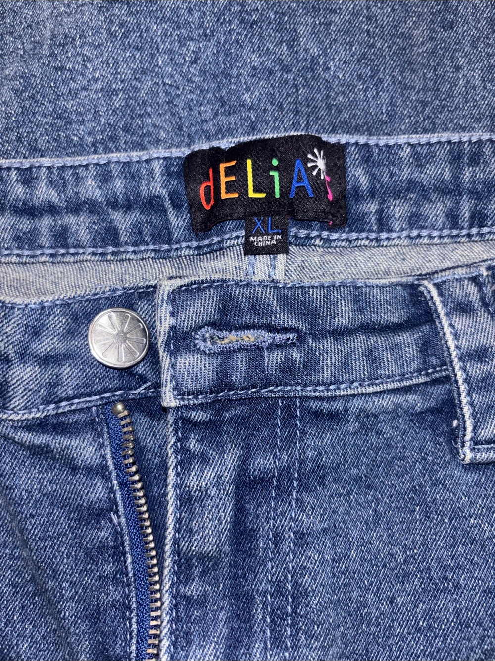 Vintage dELiA*s Medium Blue Denim Jeans